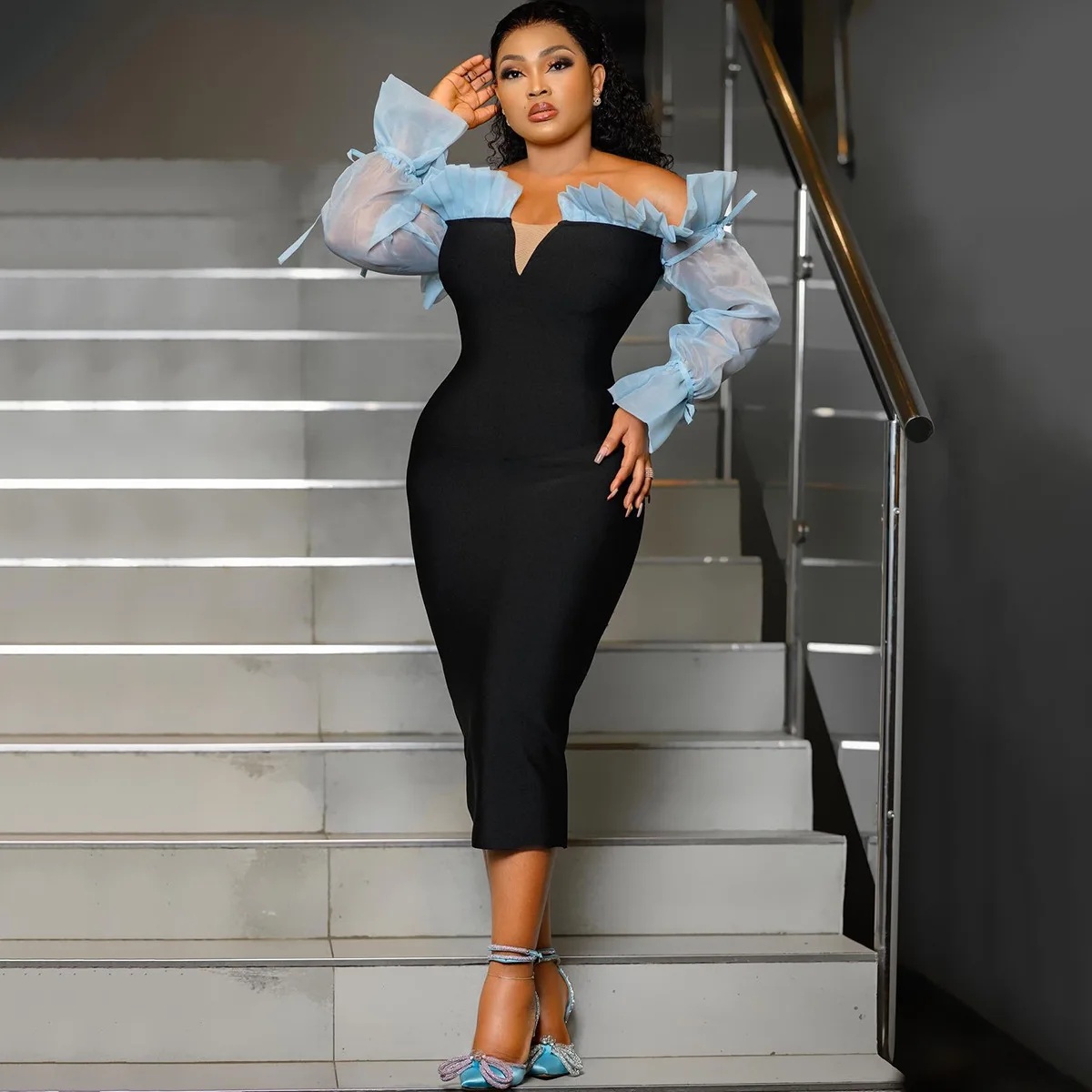 

2022 High Quality Elegant Bandage Dress Off Shoulder Midi Long Sleeve V-Neck Ruffle Mesh Lace Patchwork Celebrity Party Runway