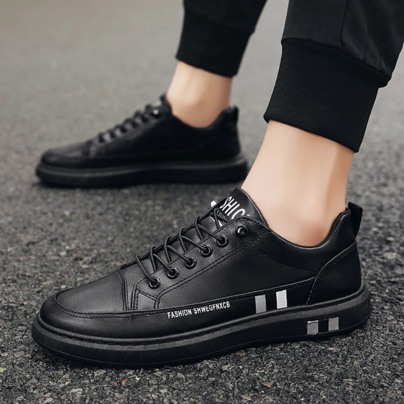 

Fashion Men Shoes Breathable Leather Casual Shoes Versatile Small White Shoes Anti Slip Sports Shoes New Designer Loafers Men