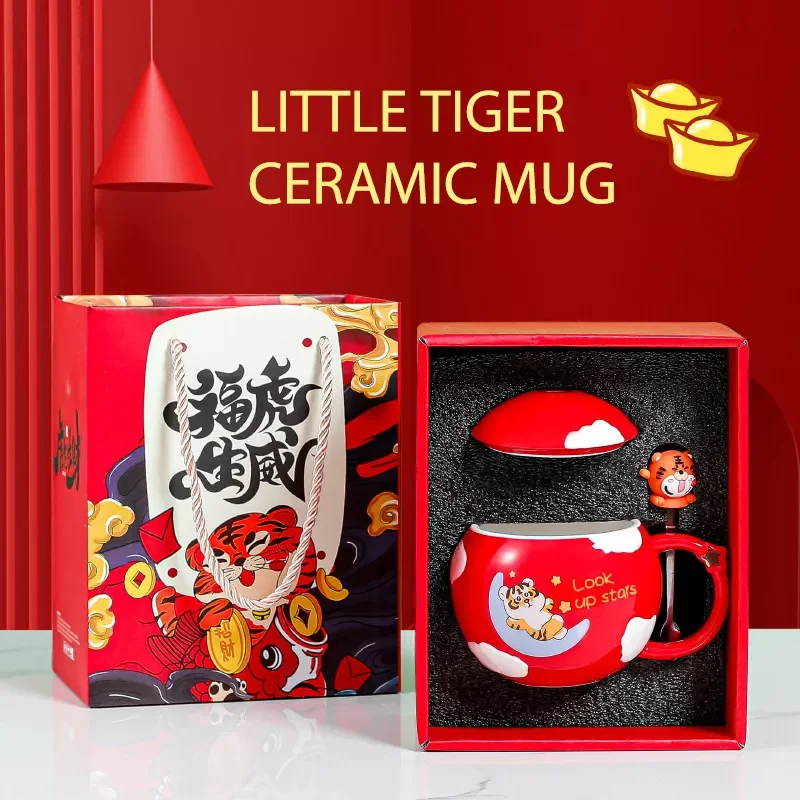 

New in Creative Tiger Ceramic Coffee Espresso Mug Cups With Lids And Spoon Personalized Gift Box Cute Kawaii Milk Cup Drinkware