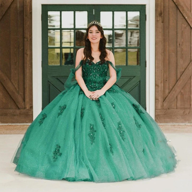 

Doymeny зеленое блестящее платье Quinceanera с открытыми плечами без рукавов для 15 девушек бальное платье с аппликациями бусинами официальное платье для выпускного вечера