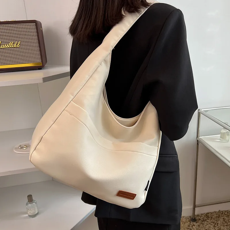 

2022 New Fashion All-match Simple Underarm Bag Commuter Handbag High-quality Ladies Casual Canvas Large-capacity Shoulder Bag