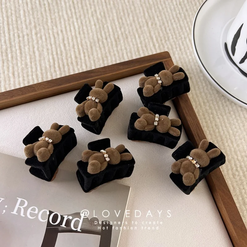 

Minar Funny Brown Color Velour Rhinestone Cartoon Rabbit Hair Claws for Women Black Arcylic Square Geometrical Shark Clips 2022