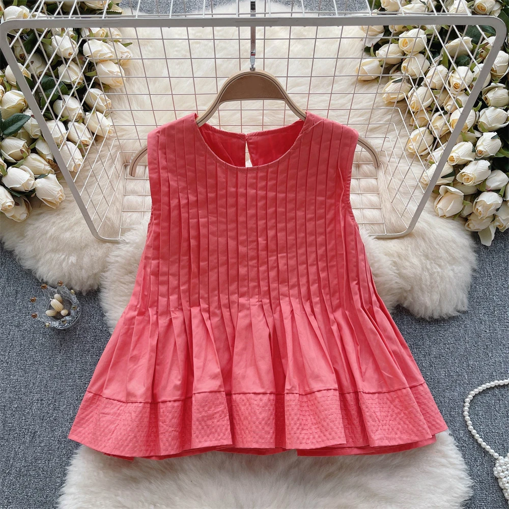 

Clothland Women Sweet Pleated Blouse O Neck Sleeveless White Black Shirt Vintage Summer Cute Tops Blusa Mujer WA171