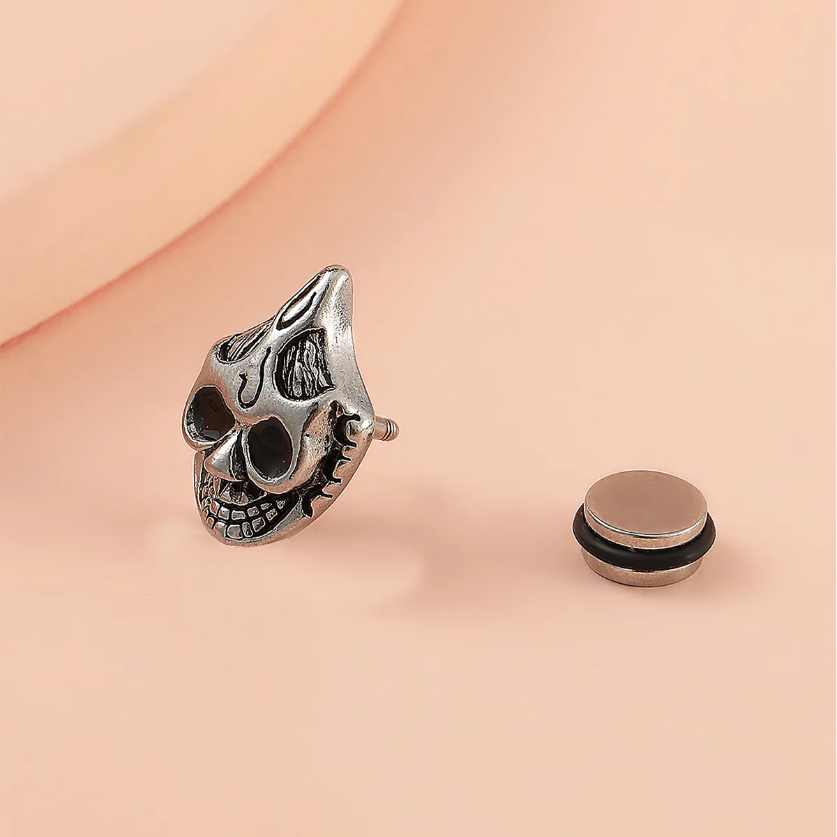 Gothic personality vintage skull stud earrings fashion street stainless steel piercing jewelry trendy unisex 1$ free postage FR