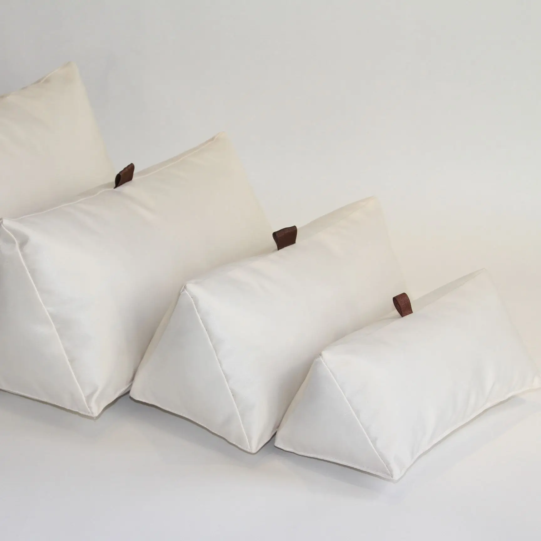 

Pillow Shaper For Luxury Bag Cushion