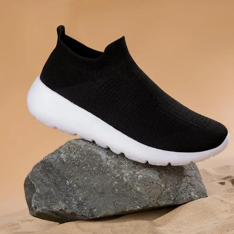 

Black Men's Shoes Men's Coconut Shoes Men's Running Shoes Mesh Breathable Shoes Casual Mesh Surface Shoes Fly-Knit Sneakers Tren