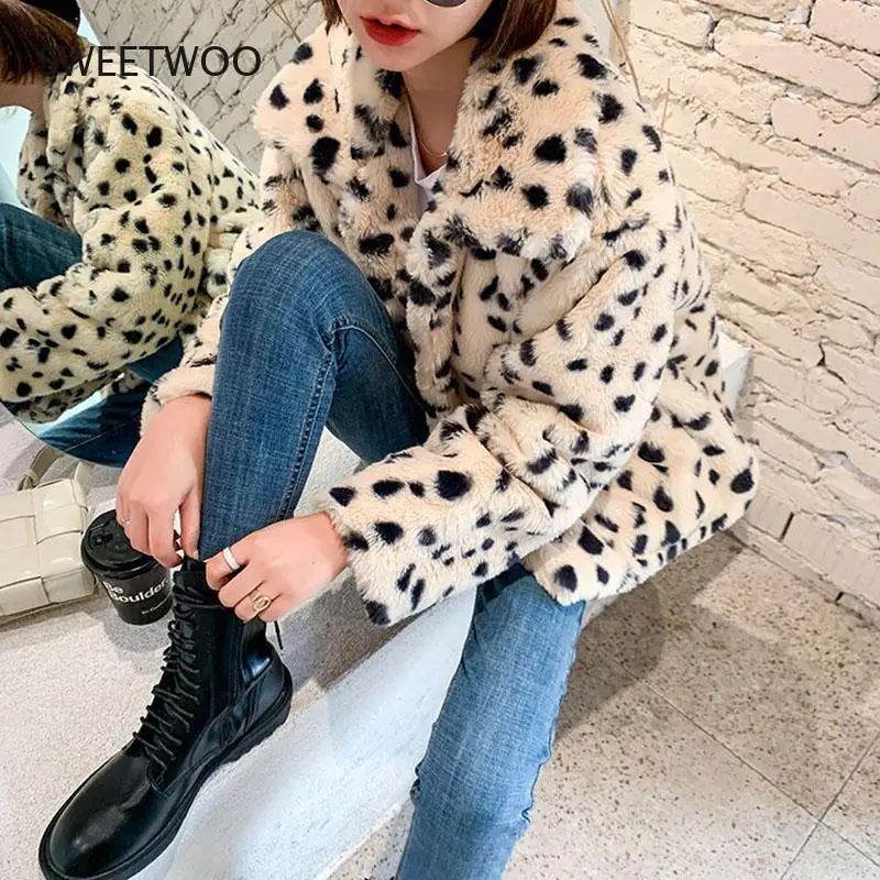 Leopard Short Furry Coats And Jacket Womens Winter 2022 Fashion Turn-Down Collar Plush Coat Woman Keep Warm Faux Fur Jackets