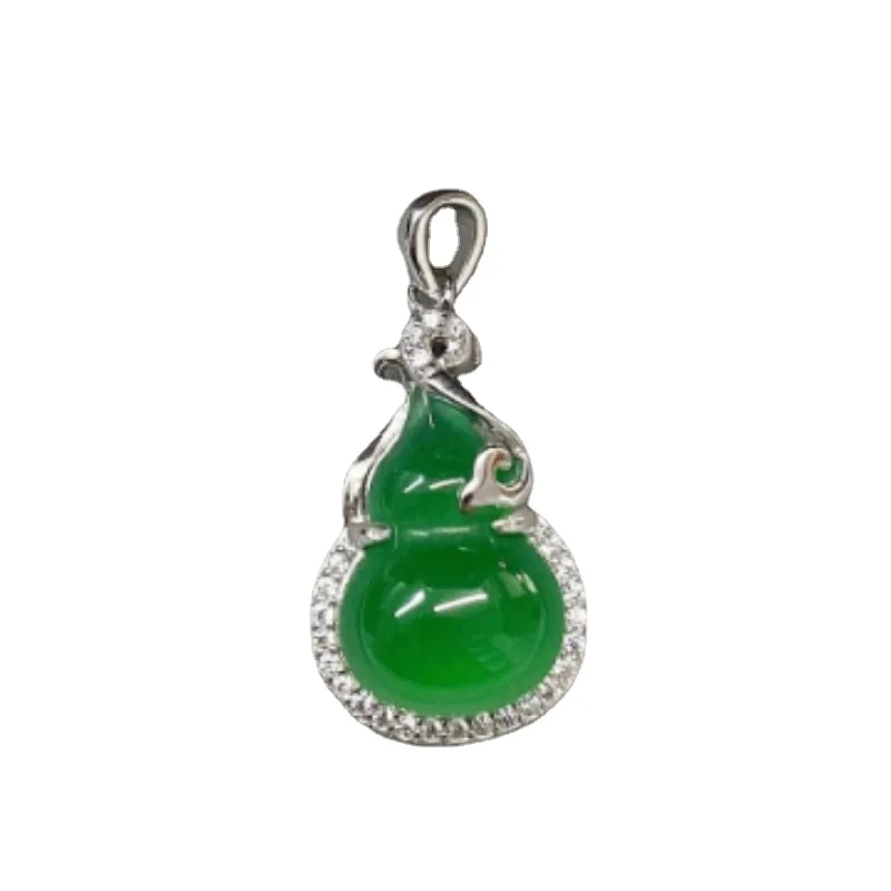 

Exquisite and Natural Hotan Jade Pure Silver Live Broadcast Source S925 Pure Silver Gourd Ruyi Diamond Jade Pendant