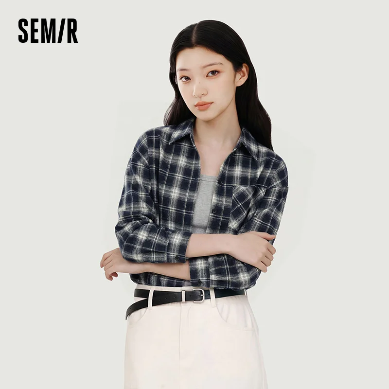 Фото Женский комплект Semir: блузка в клетку и укороченный жилет, свободный повседневный костюм для весны 2026 №5
