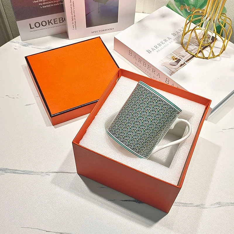 

Керамическая кружка в европейском стиле, чашка для пары, красивая чашка, подарок на свадьбу и день рождения, кофейная чашка для завтрака, чай...