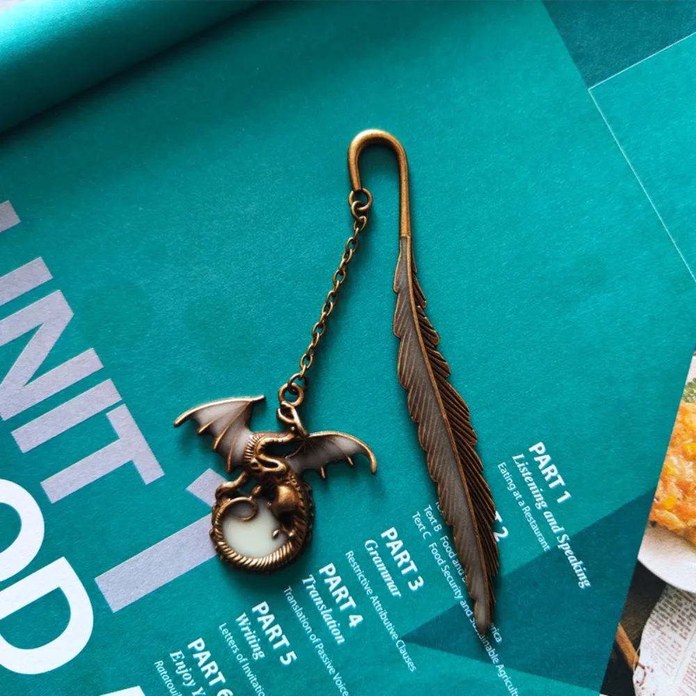 

Металлическая закладка PERNEAKY