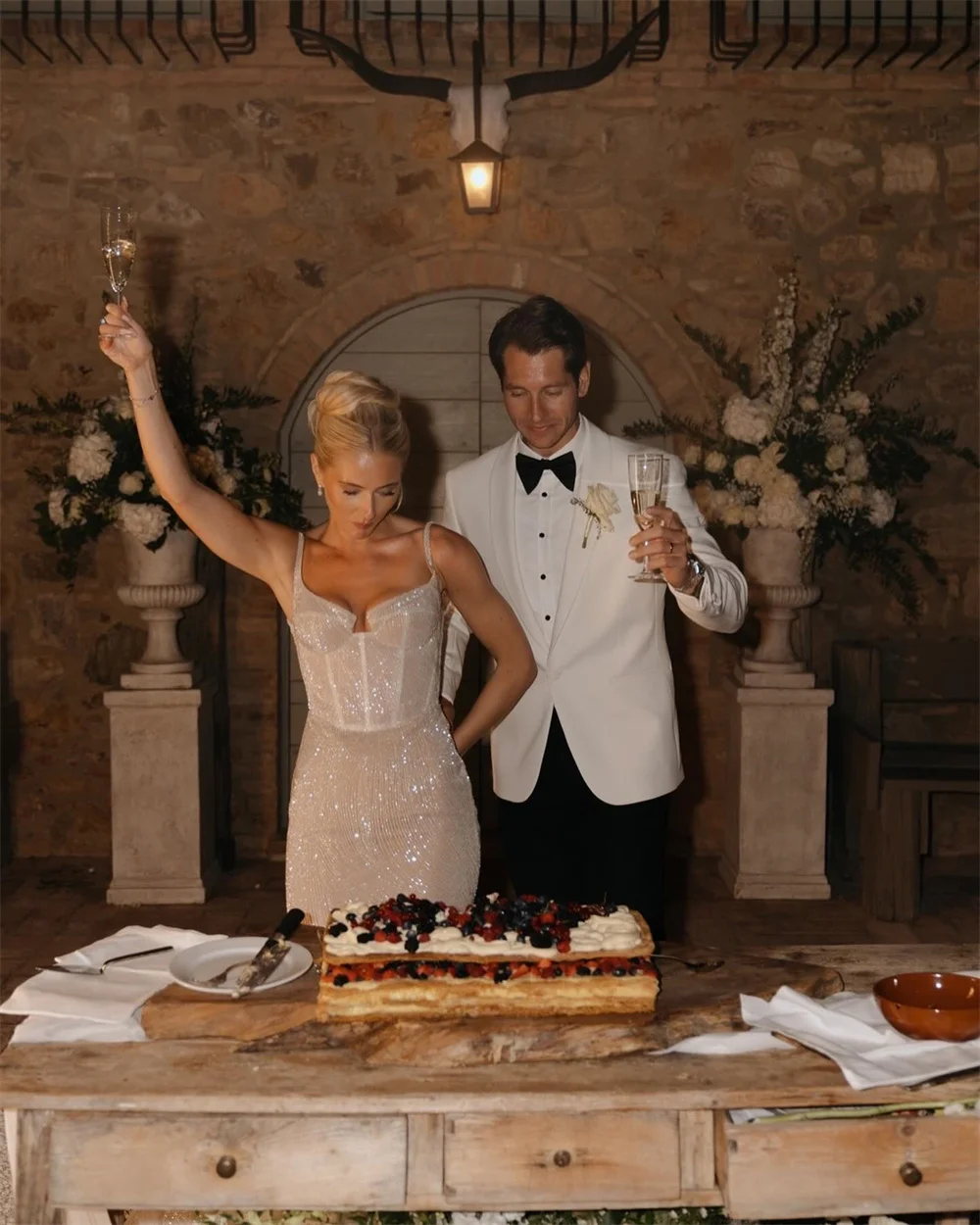 Kobe белые блестки на тонких бретельках длиной до пола платья для выпускного