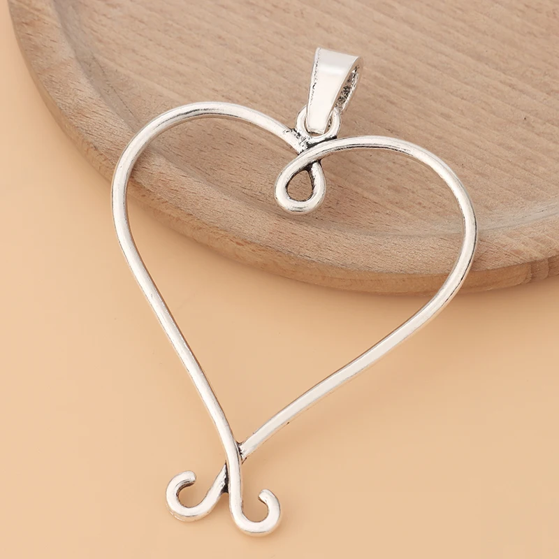 

3pcs/Lot Tibetan Silver Color Hollow Open Love Heart Charms Pendants for DIY Necklace Jewelry Making Findings Accessories