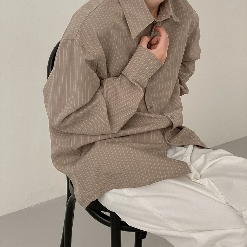 Camisa de manga larga a rayas para hombre, ropa coreana informal, con botones, de diseñador de moda, novedad de primavera 2022