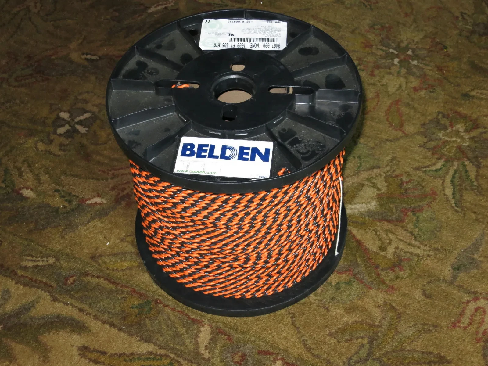 Фото Кабель акустический Belden 9497, 16 AWG, 2 жилы, высокопроводящая медь, открытая витая конструкция №4