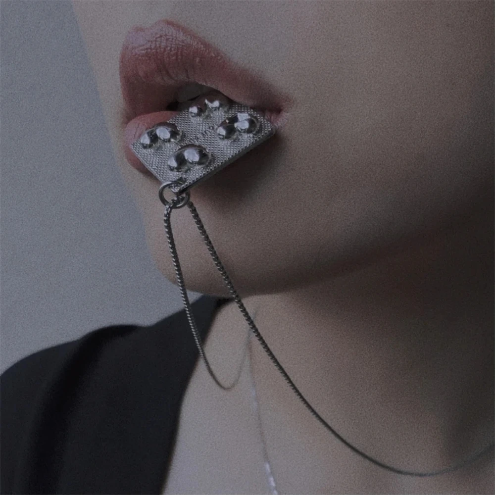 

Hip Hop Heart Pill Titanium Steel Chain Necklace For Woman Punk Kpop Trend Pendant Necklace Teen Couple Party Jewelry Gift 2023