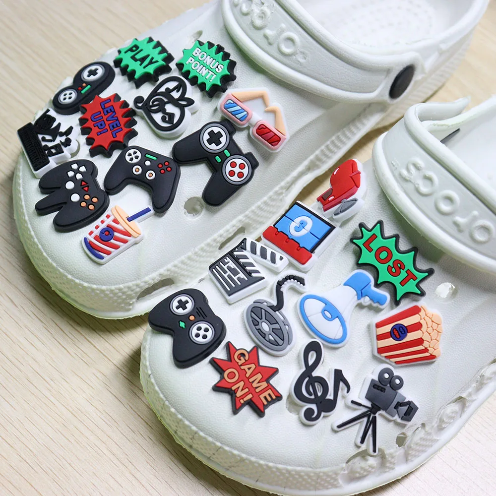 

Смешанные 50 шт. ПВХ Croc Jibz Пряжка проектор Примечания игра попкорн напиток стул рожок потерянные сандалии украшение обуви дырки тапочки подарок для детей