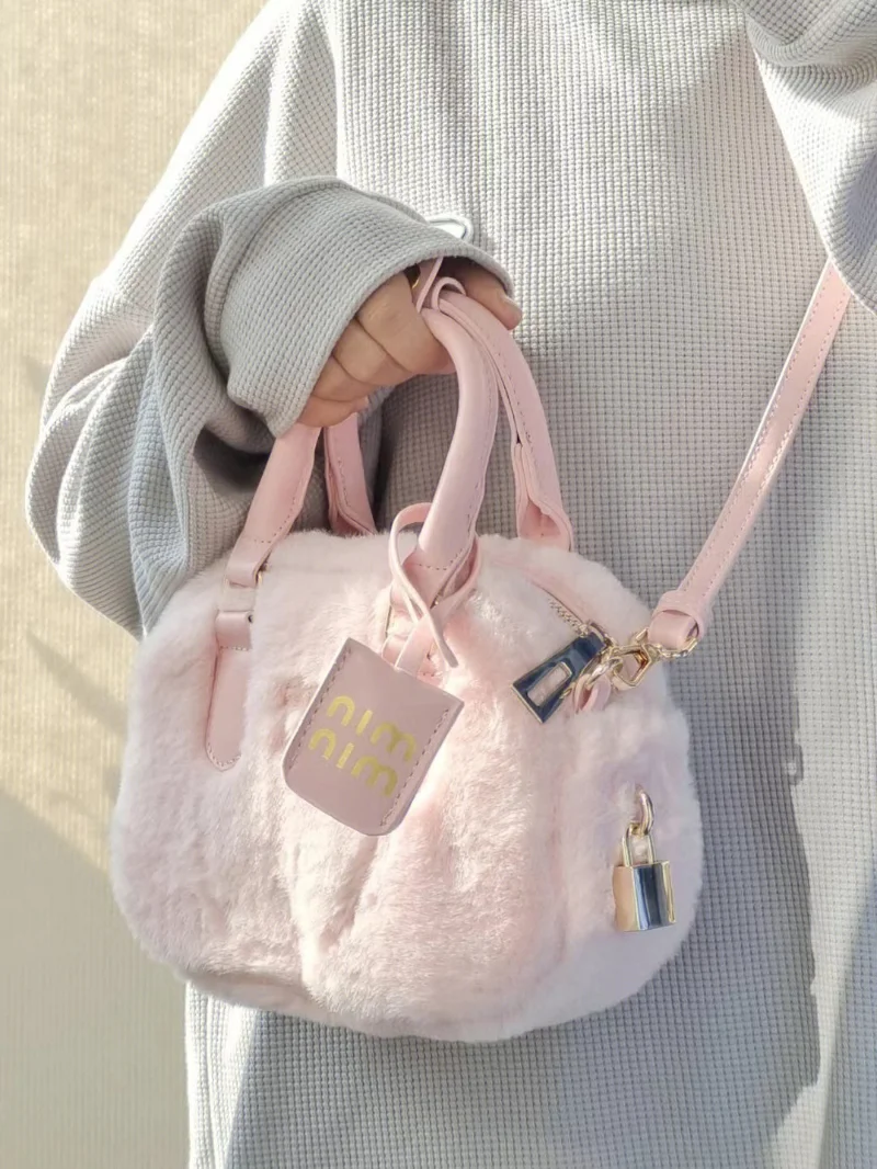 Y2K Pink Kawaii Sweet Korean Casual Messenger Aesthetic Plush Bag Ladies Japanese Crossbody Shoulder Bag Handbags for Women
