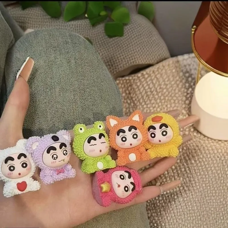 Новые аксессуары Crayon Shin-chan: модные и милые аниме-украшения для рабочего стола в дофаминовых цветах, DIY-подарки (art.: 3920da464d168) - 3920da464d168