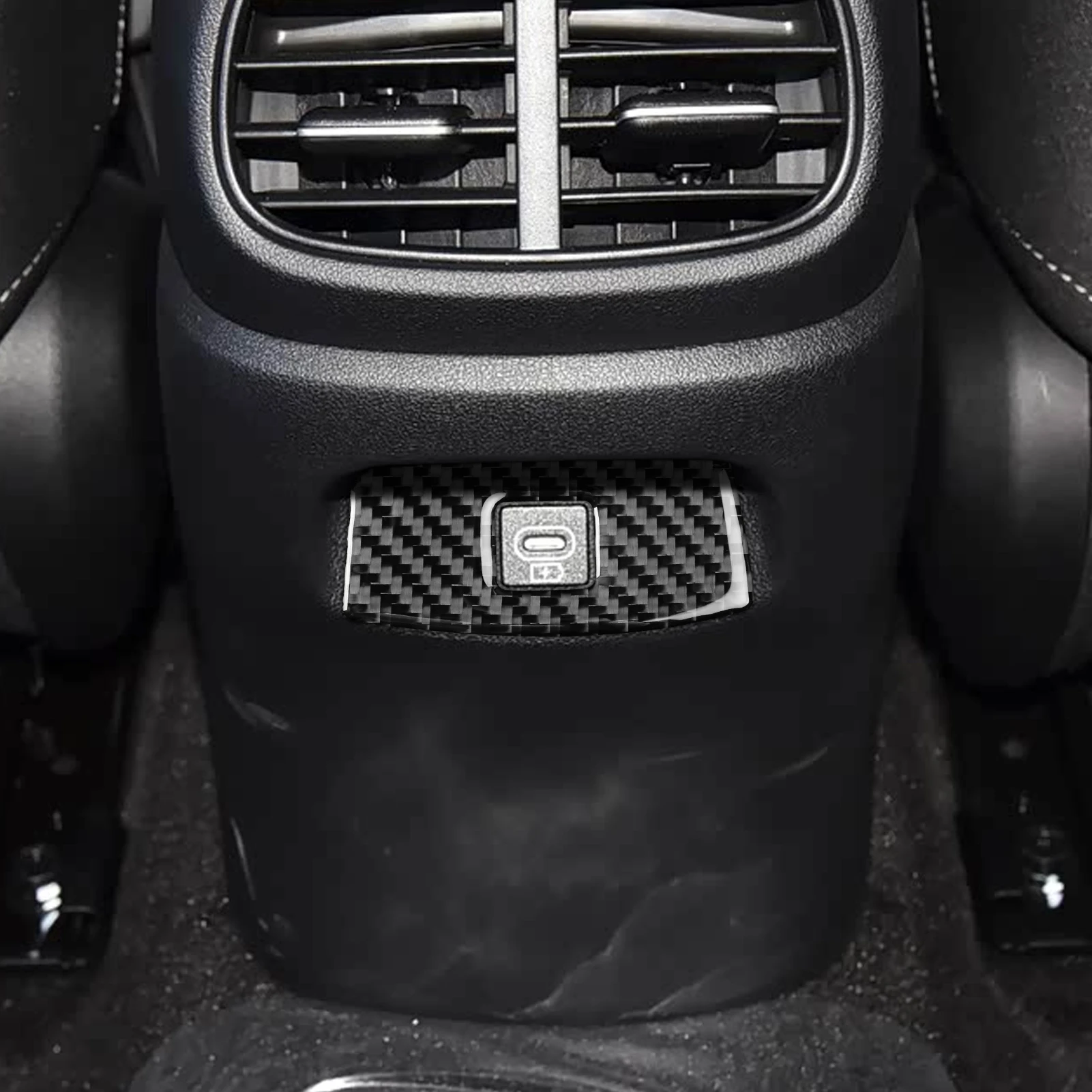 Фото Для Hyundai Elantra CN7 2021-2026: Декоративная накладка на панель заднего USB-порта для зарядки из углеродного волокна, аксессуар для автомобиля, наклейка №2