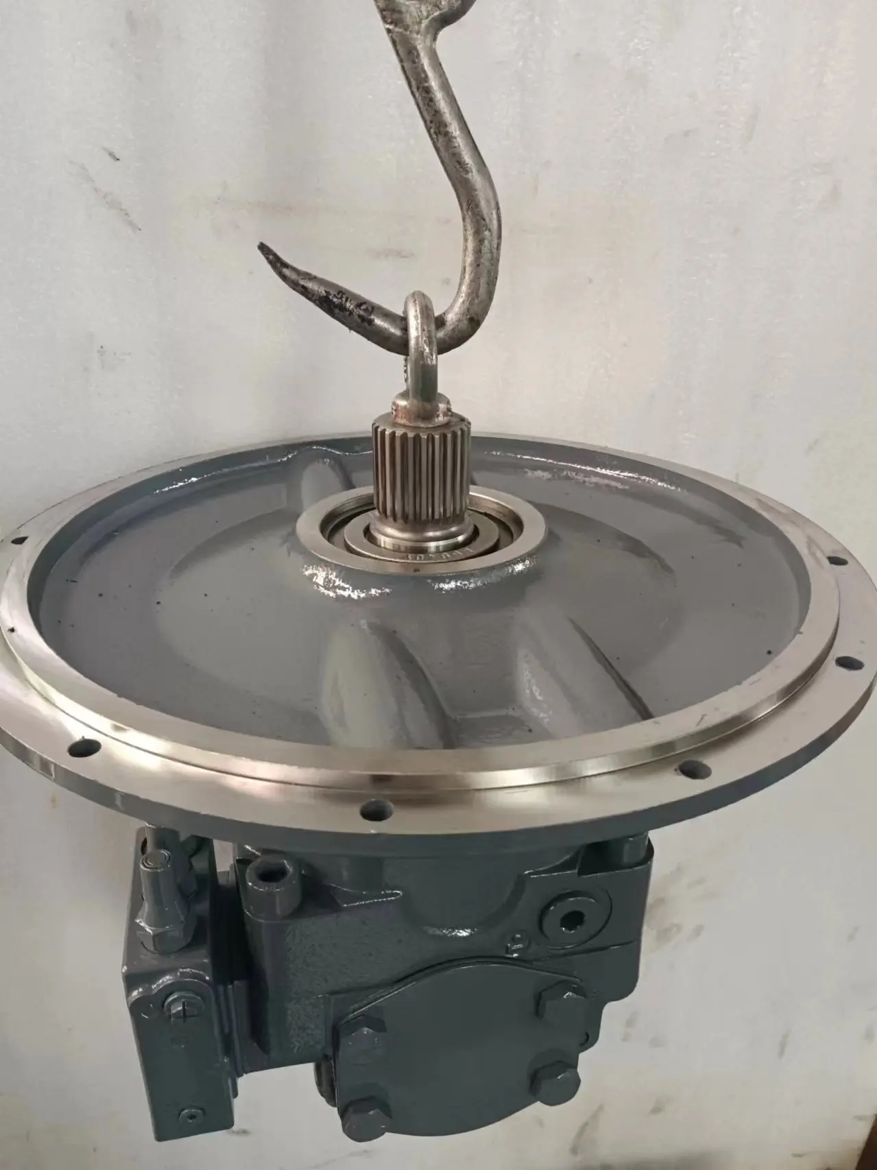 A11VO40 A11VO60 A11VO75 A11VO95 A11VO130 A11VO145 A11VO190 A11VO260 Поршневой насос A11VO130LR3S/10R-NZG12K01 A11VO130LR3S