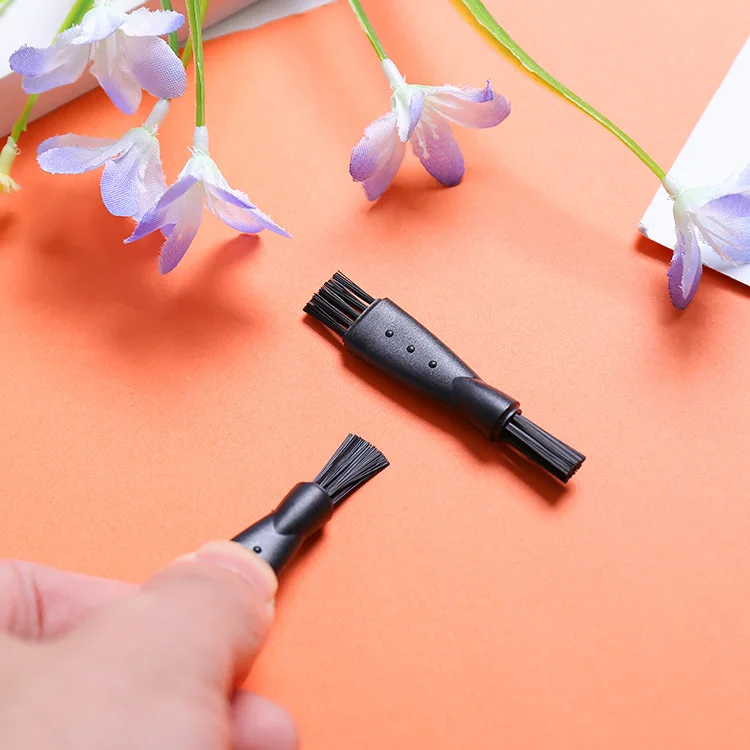 Рисунок 6 - щётки для чистки Мужской Бород