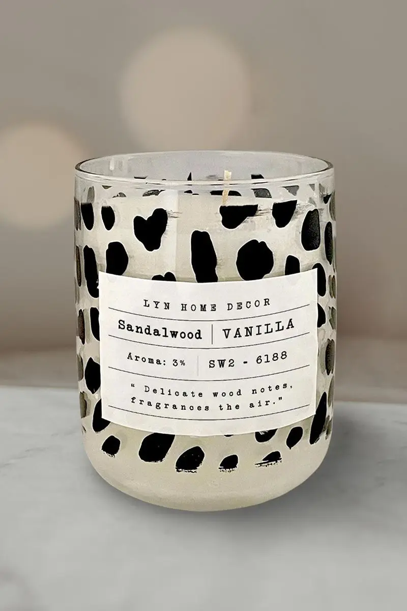 

Spotted Oval cup candle with vanilla