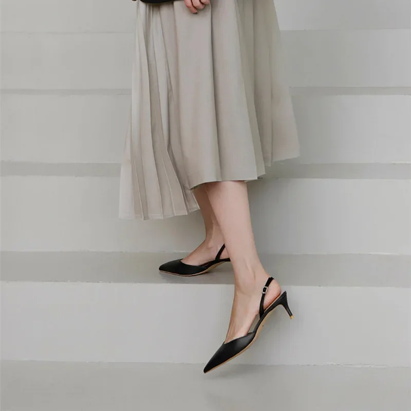 Туфли женские кожаные с острым носком роскошные сандалии до щиколотки высокий