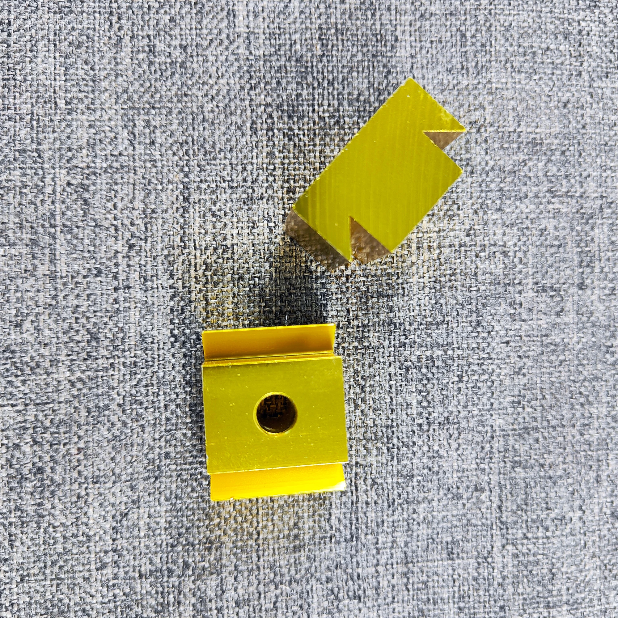 

Пара зажимов для точильных камней Sy tools