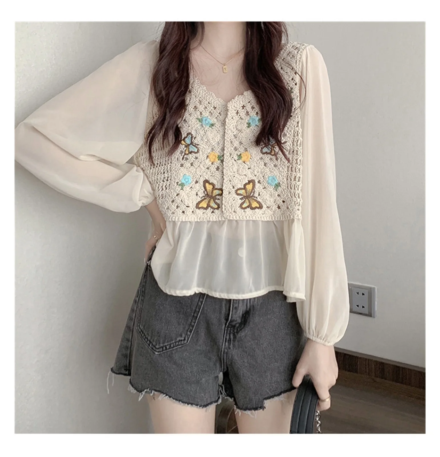 

2022NEW New Milk Sweet Xia Xue Spun Shirt Female Design Summer Thin Long Sleeve Sunscreen Shirt Fat Mm Hollow Short Woman