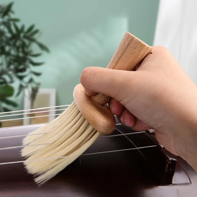 

Guzheng and Violin Cleaning Brush Dust Removal Bristle Brush Instrument Cleaning Tool
