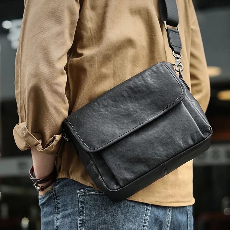 

AETOO Quality men's leather One shoulder crossbody bag original niche square daily commuting men's bag plant tanned leather lei