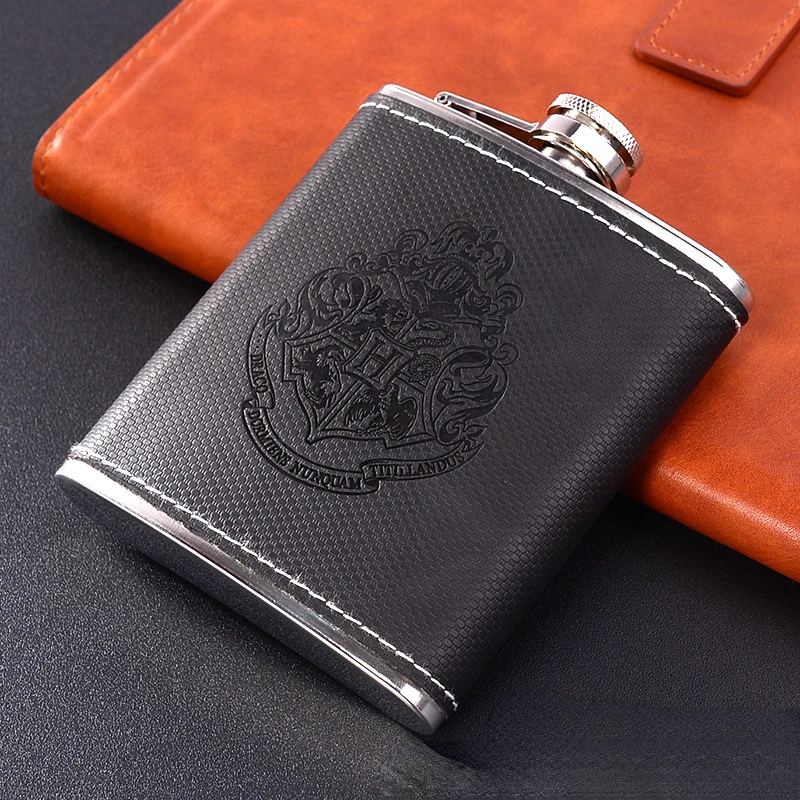 

Hip Flask for Liquor 7 Oz Stainless Steel Wine Bottle (Approx. 198.4g) Black Leather Pocket Drinking Bottle Wine Bottle Gift