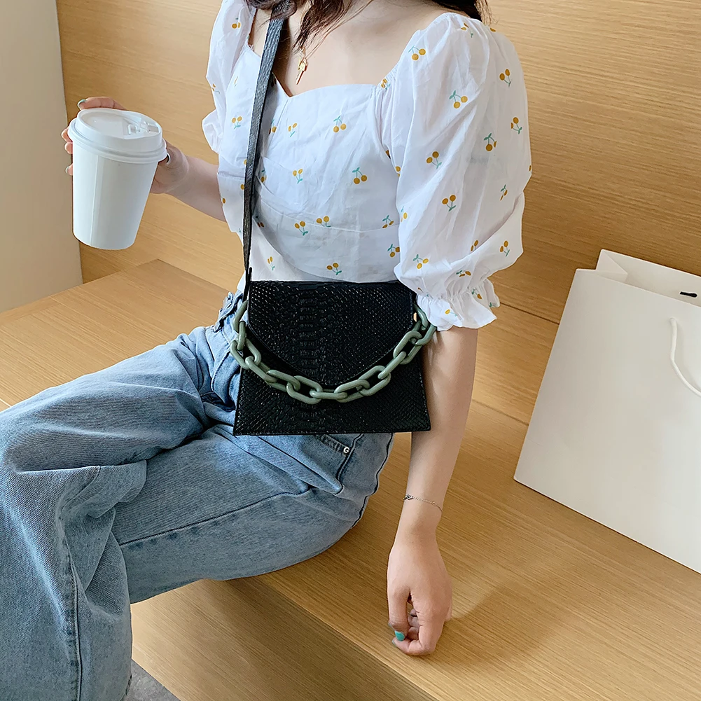 

Retro Women Leather Shoulder Bags Big Chain Tote Handbag Female Solid Color Messenger Classic Elegant Shoulder Handbags