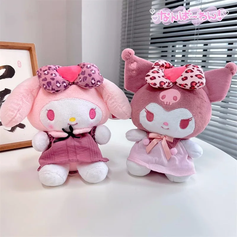 

Плюшевая кукла Sanrio Kuromi My Melody, игрушка с леопардовым принтом в виде сердца, милая мультяшная аниме мягкая кавайная кукла, украшение для дома, ...