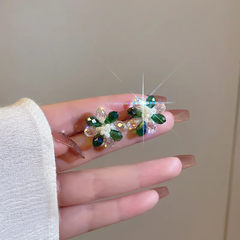 

New Fashion Trend Unique Design Elegant Delicate Pearl Crystal Flower Earrings Ladies High Jewelry Birthday Party Party Gifts