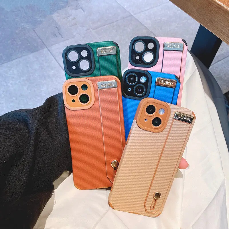 

Zeallion For iPhone 7 8 Plus XR 11 12 13 Pro Xs Max Soft Silicone Wristband Square Phone Case Protection Shockproof Cover