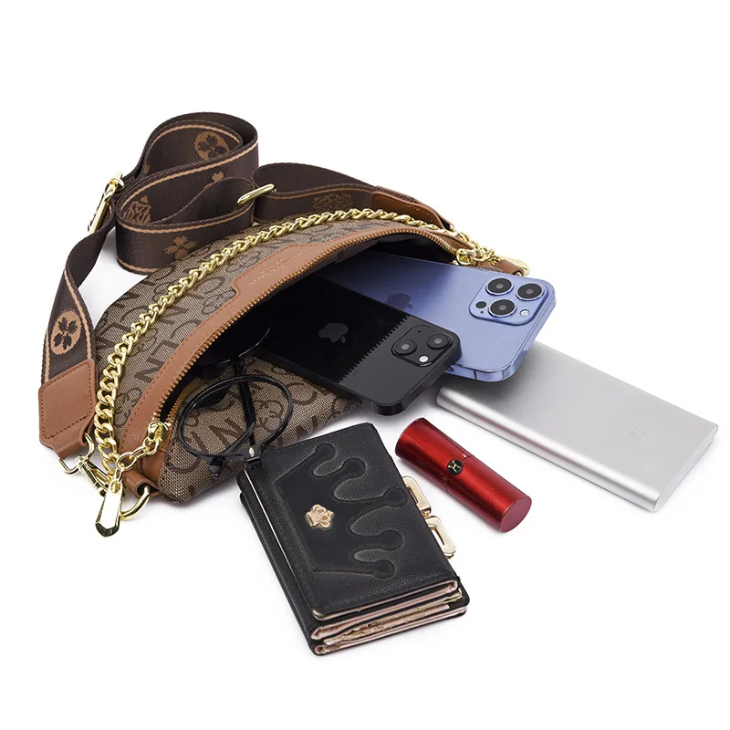 Fashion niche bag 2022 autumn and winter new chest bag men's and women's single shoulder Messenger bag all-match waist bag