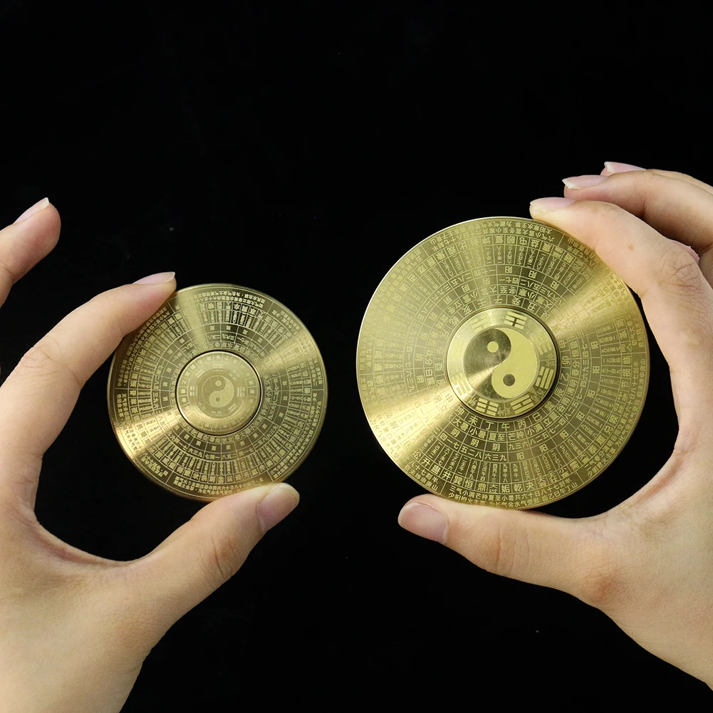 

Brass Retro Solid Mini Portable Compass Tai Chi Gossip Rotating Home Office Desktop Ornament Decorative Accessories