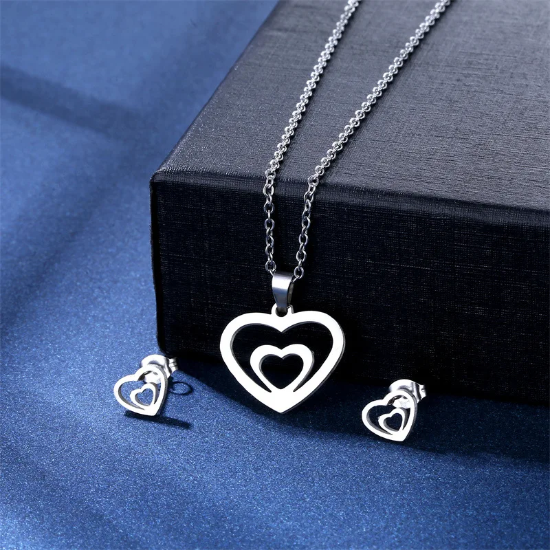 

Stainless Steel Silver Color Heart Pendant Chain Necklace Stud Earring for Women Party Birthday Fashion Jewelry Set Gift