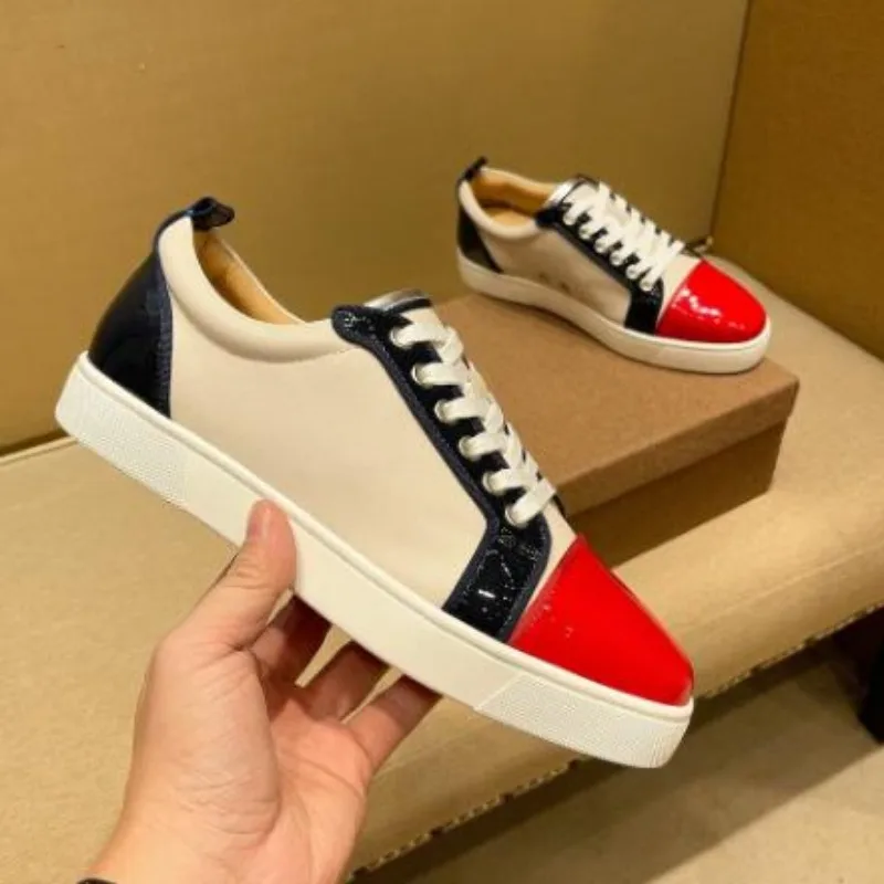 Роскошные мужские дизайнерские кожаные туфли с шипами