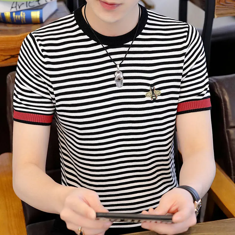 

Summer Korean Slim Men's Ice Silk Short Sleeve Knit Sweater Trend Stripe Round Neck Half Sleeve Bee Embroidery Men's T-Shirt
