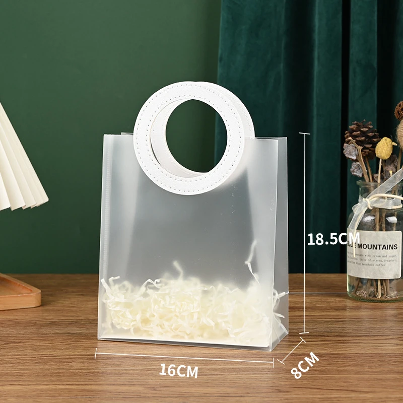 

10 Подарочных пакетов ПВХ