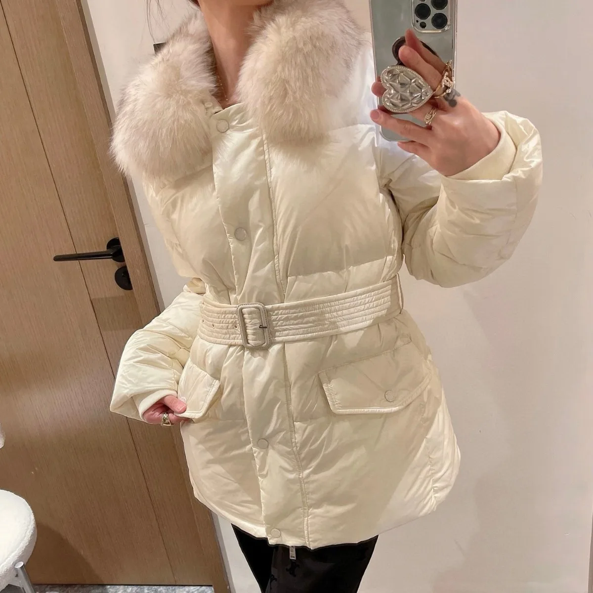 Рисунок 5 - Женский пуховик, зимняя куртка,