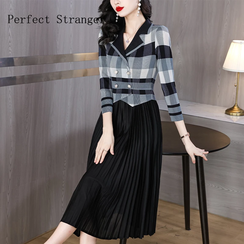 Новинка 2024 плиссированное клетчатое платье Sanzhai женское с воротником длинным