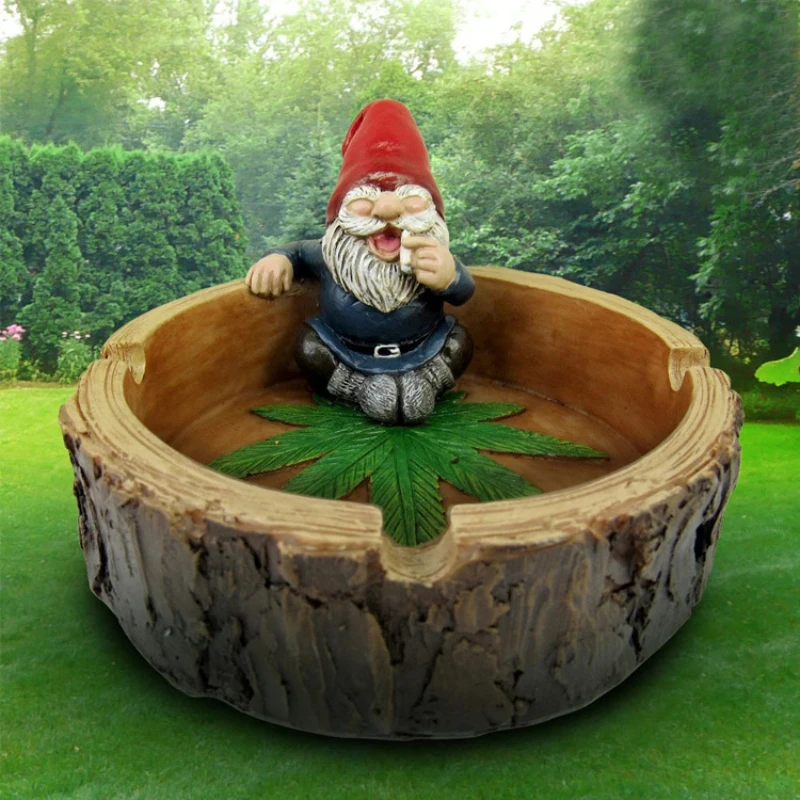 

Innovative fashion European-style modern minimalist cute dwarf xiao ashtray resin crafts decorative ornaments desk dining table