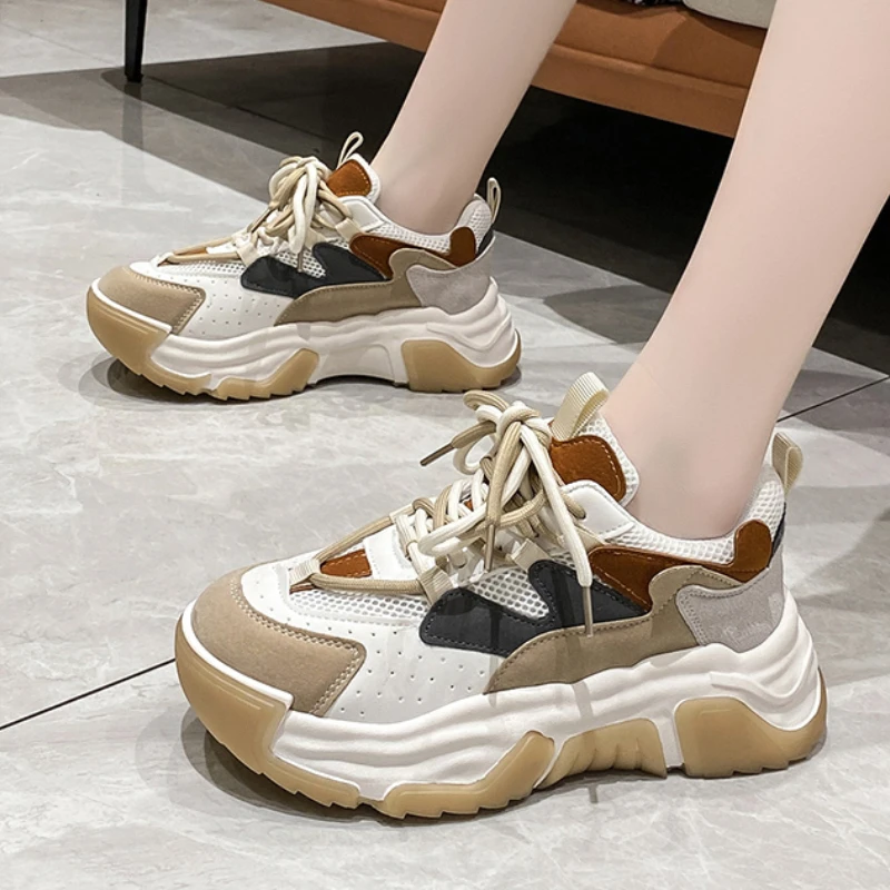 

2022 Spring Summer New Fashion Thick Bottom Color Matching Old Shoes All-match Korean Version Casual Lace-up Women Single Shoes