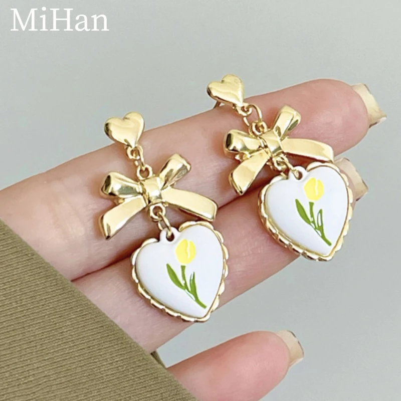 

Trendy Jewelry 925 Silver Needle Sweet Korean Temperament Tulip Heart Earrings For Women 2023 Trend New Sweet Design Accessories
