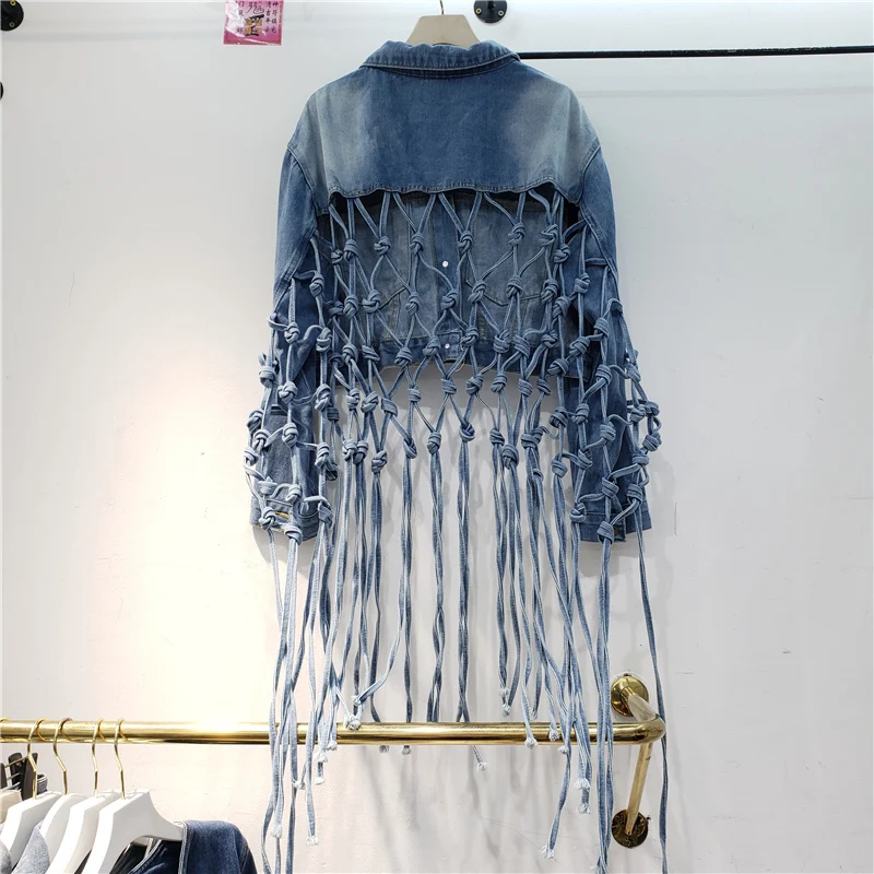 Женская джинсовая куртка с длинным рукавом винтажная голубая Свободная вырезами