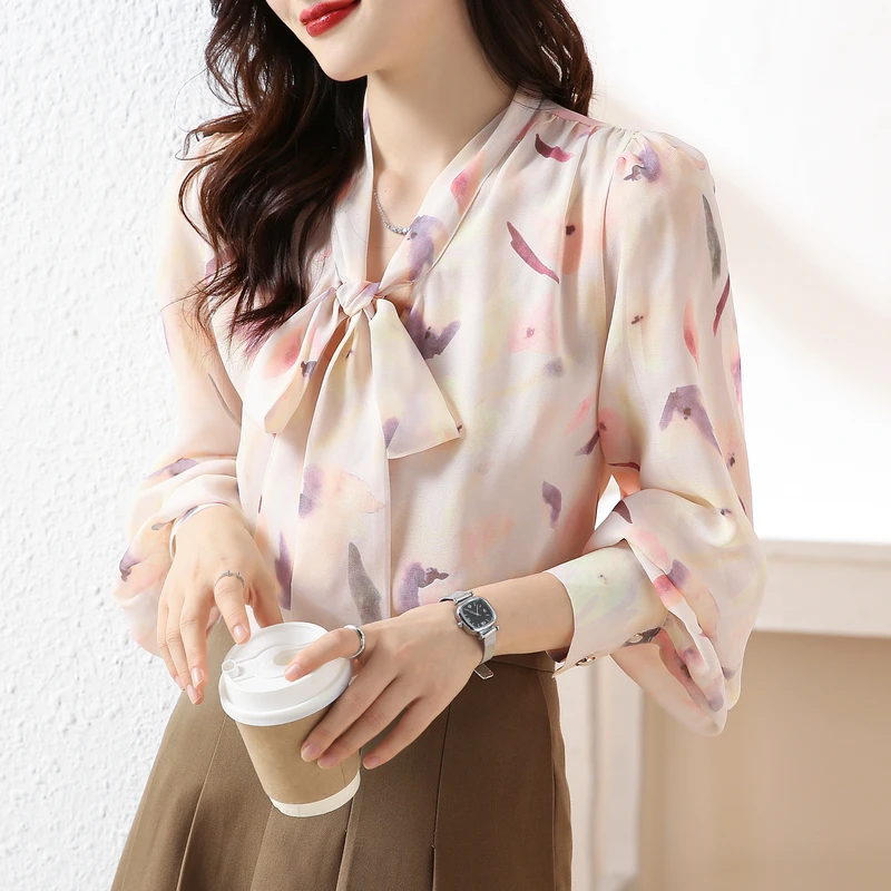 

Women Elegant Shirts Office Lady Blouse Loose Puff Sleeve Chiffon with Bow Floral Buttons Tops Korean Style Clothes Blusas 24542
